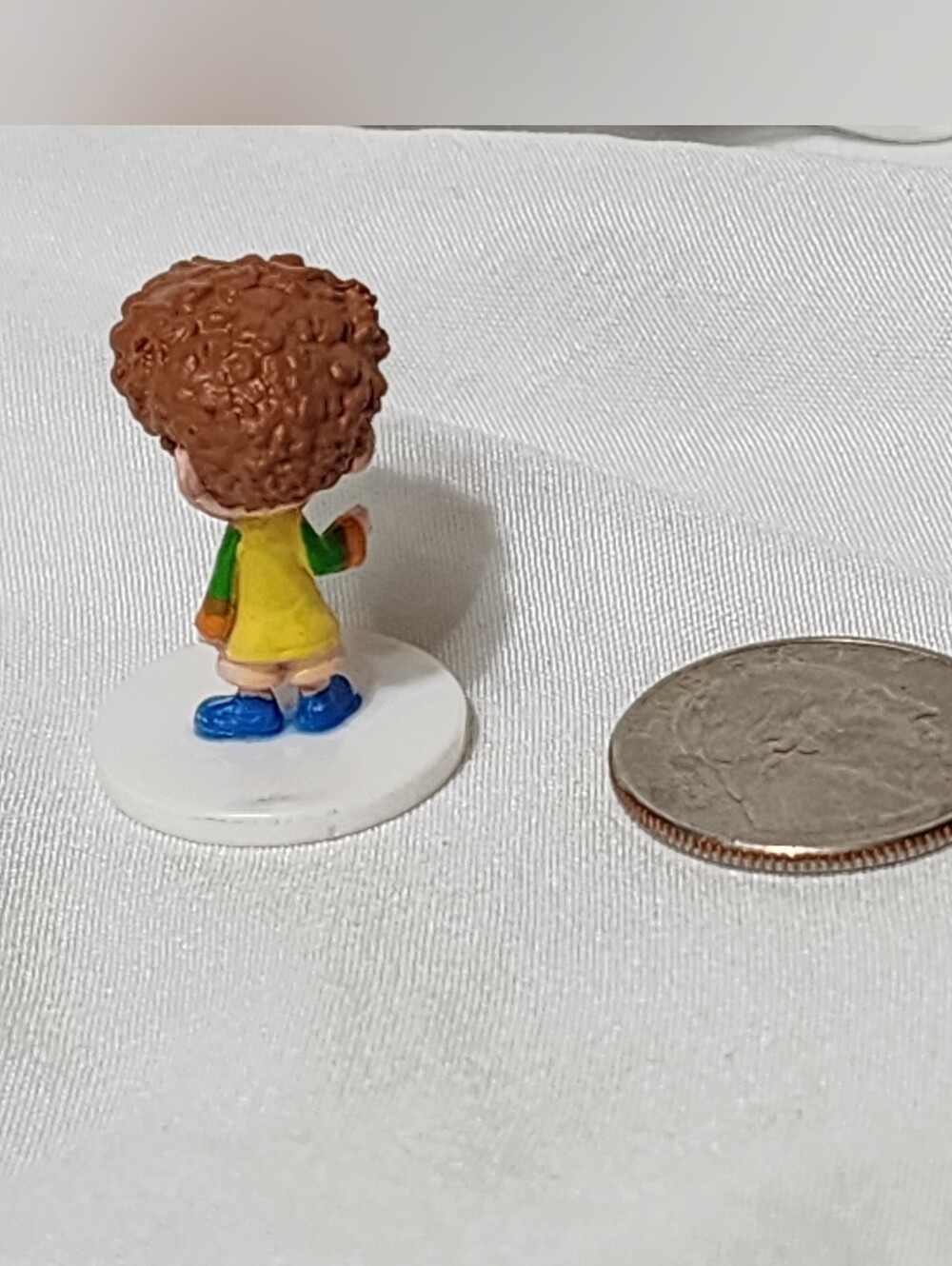 Mini Figure - Picture 2 of 2